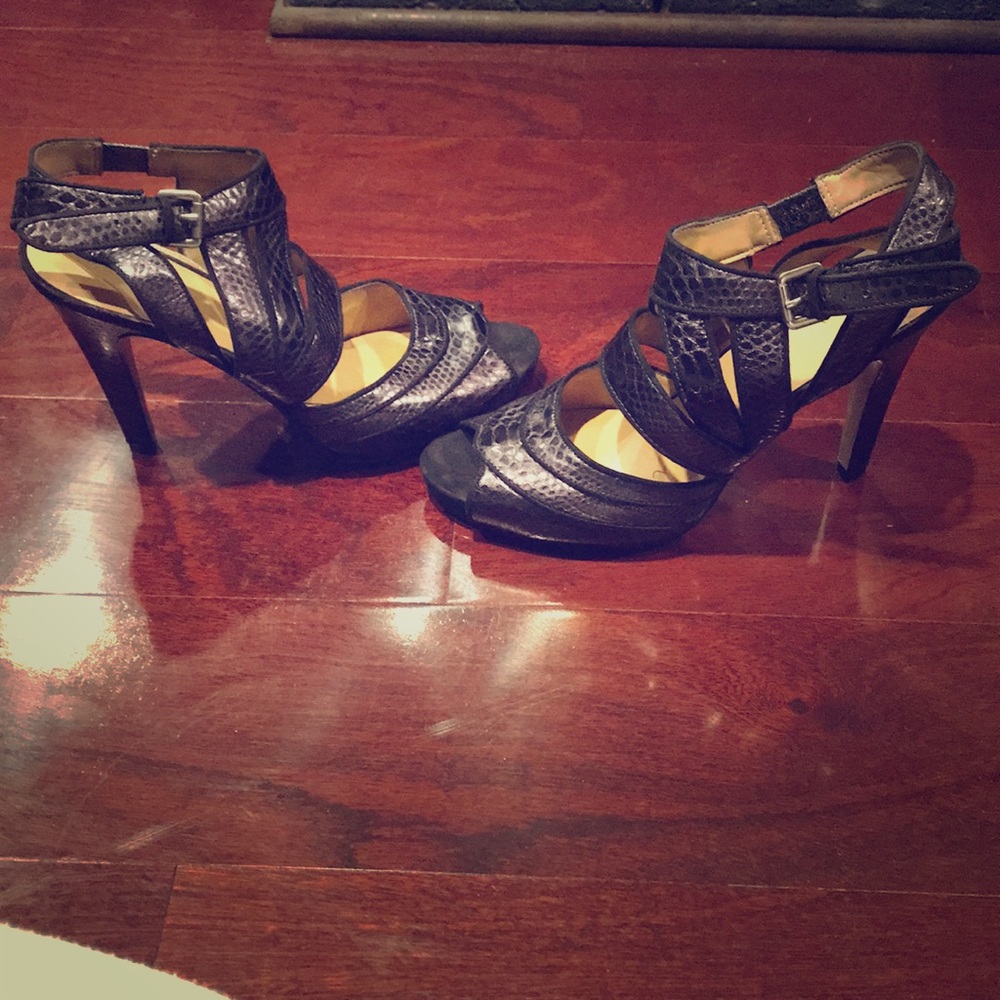 NINE WEST Heels - SIZE 8.5M Womens